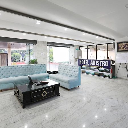 Hotel Aristro Lonavala Buitenkant foto
