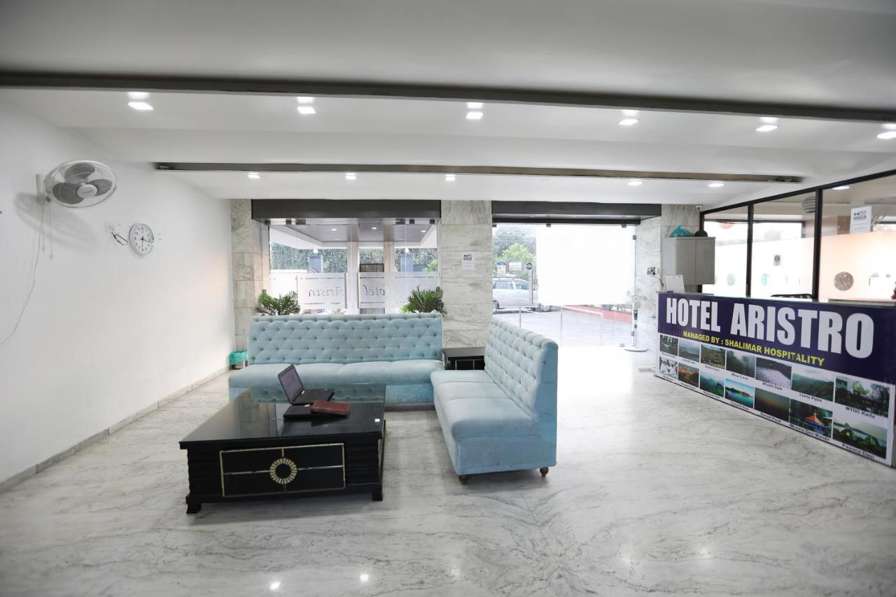 Hotel Aristro Lonavala Buitenkant foto