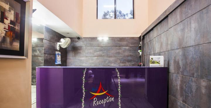 Hotel Aristro Lonavala Buitenkant foto